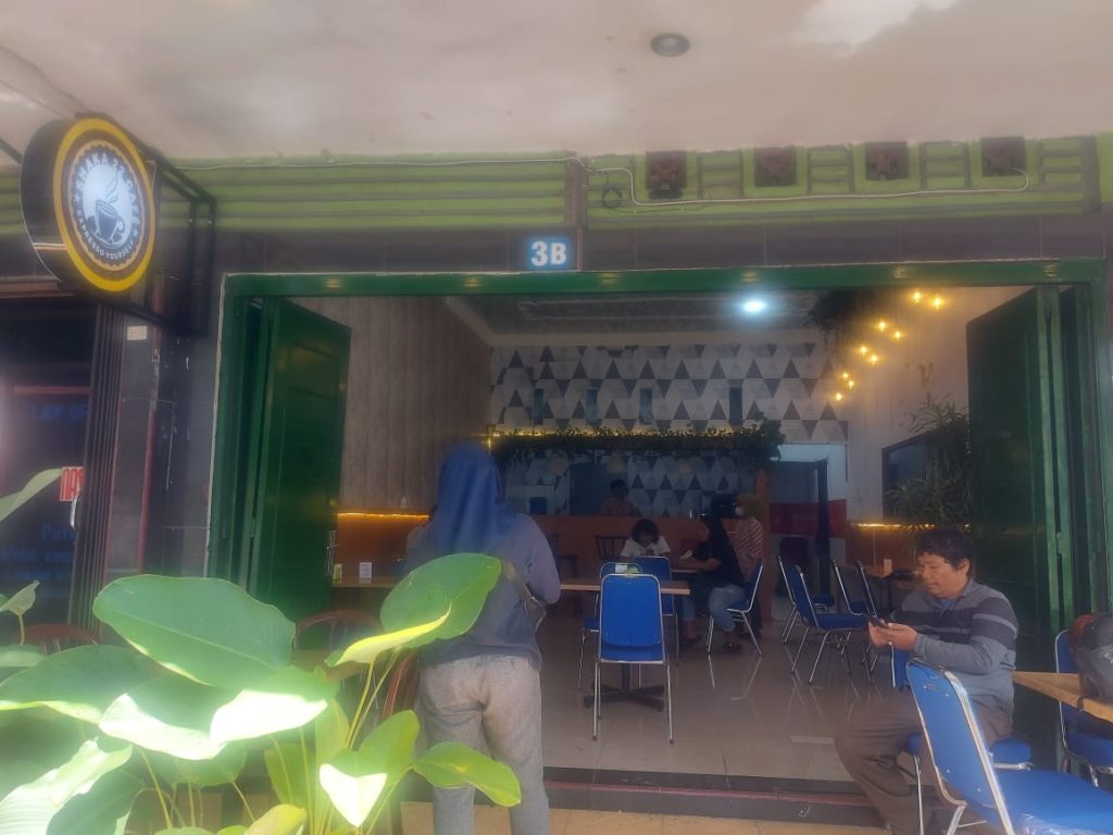 warung-1024x768.jpg