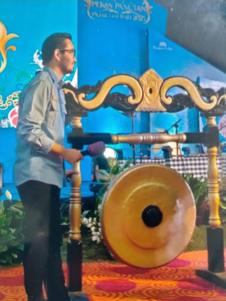 65cd709d-f47c-472a-8743-ac1ae41afd43