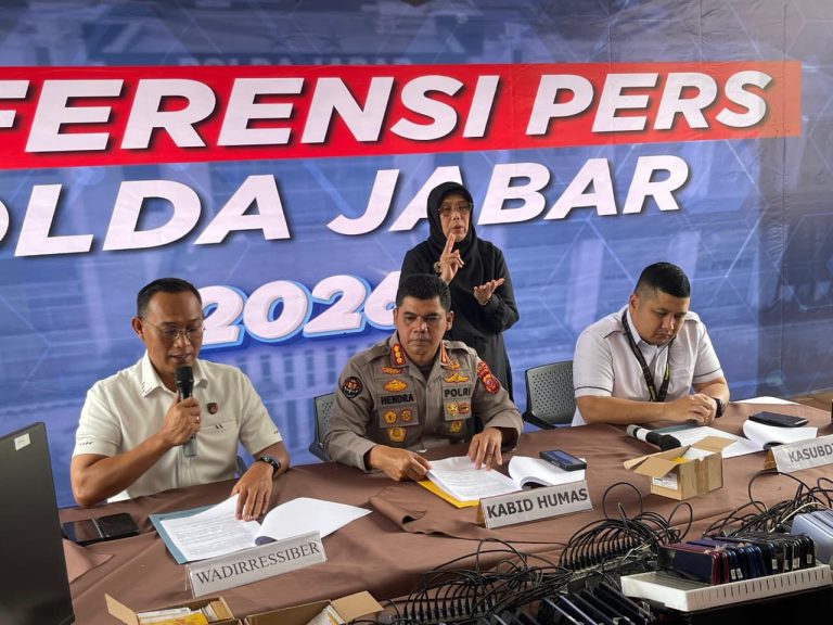 cd719c17-e9eb-461d-8520-36acd15eb94a