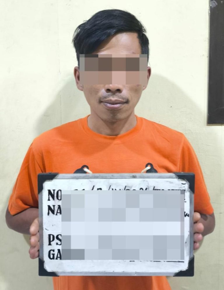 064cf2b6-e4a1-416e-b326-38406420471c