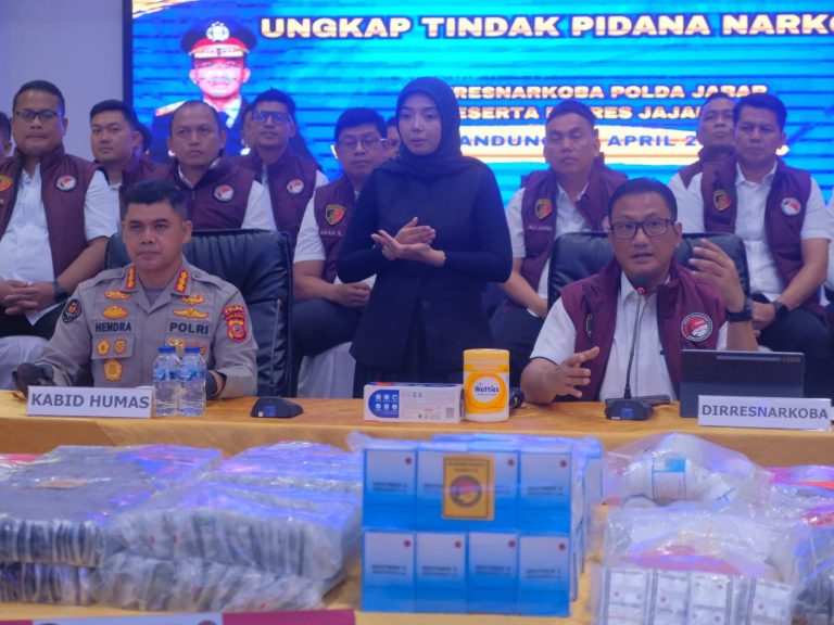 2dc64f5f-32b8-4ca6-bdbb-f0f92cca5d33