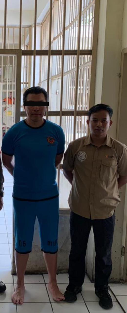 2ff447b4-693c-4d46-8c24-3bb2e8edb4ca