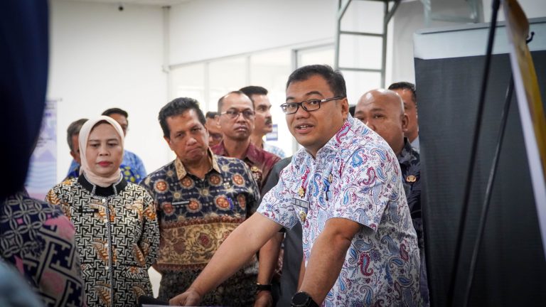 a02b6aab-f2b4-40a7-a3af-e5993d940425