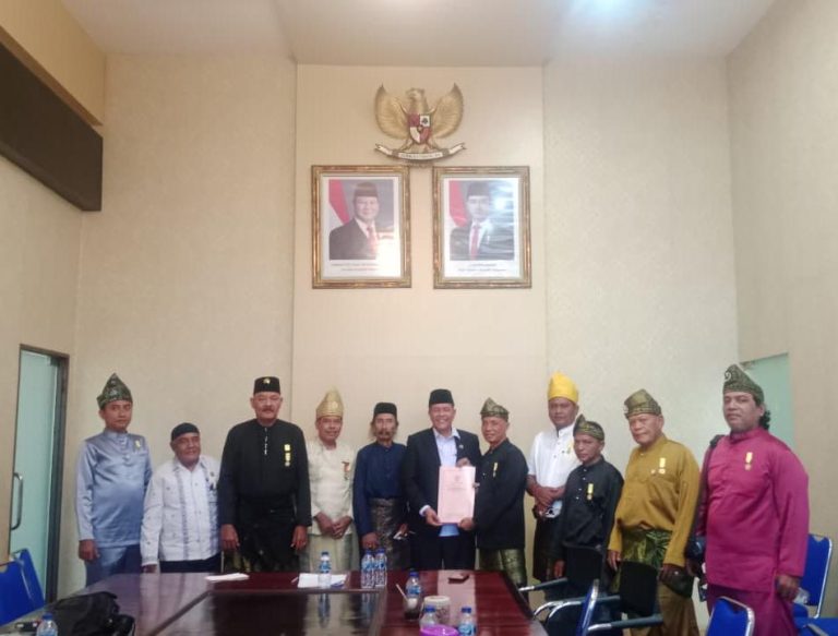 c26393f2-c8a5-421a-9b28-49877b93f57e