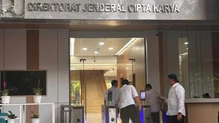 penyidik-Kejati-DKI-Jakarta-penggeledahan-di-Kementerian-Pekerjaan-Umum