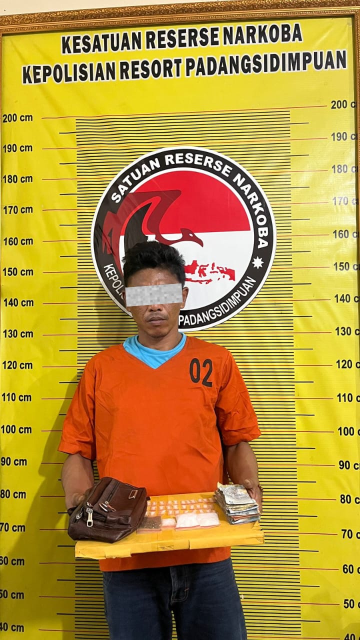 1000013743